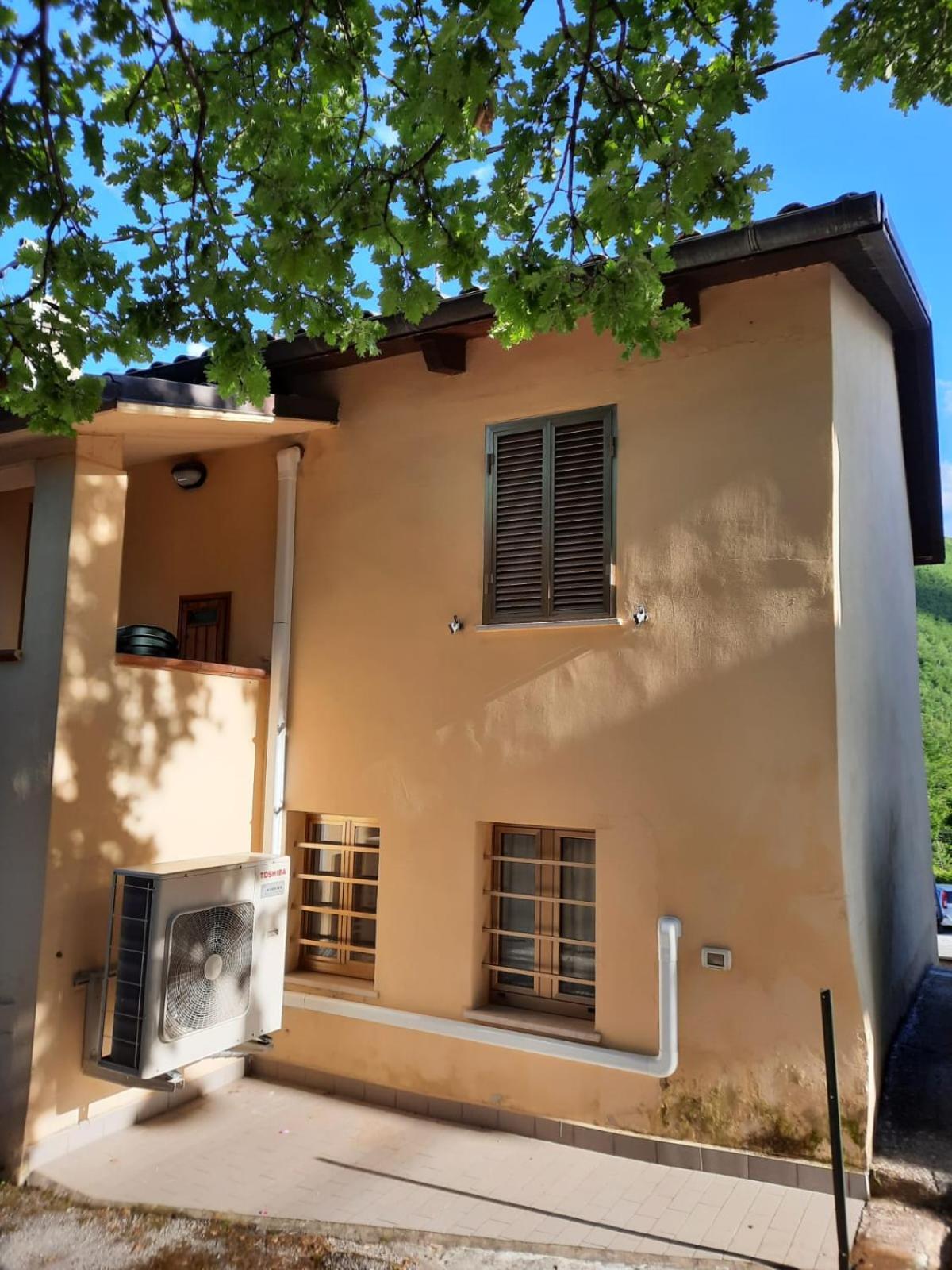 Ferienhaus In Frontone Esterno foto