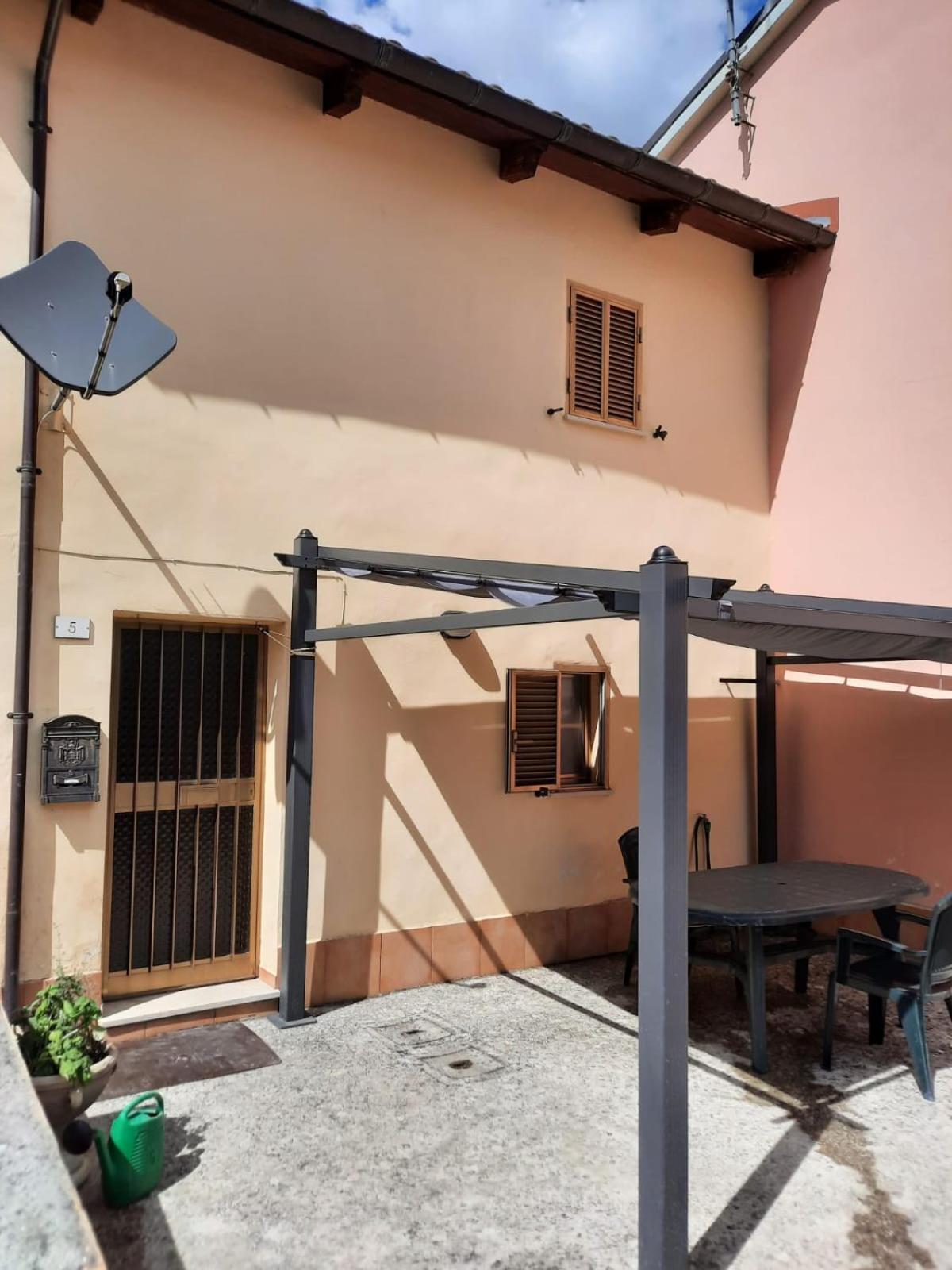 Ferienhaus In Frontone Esterno foto
